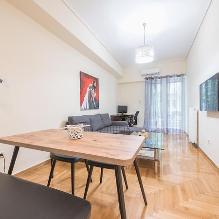 Elegant Home In Quiet Street By Cloudkeys Ateny Zewnętrze zdjęcie