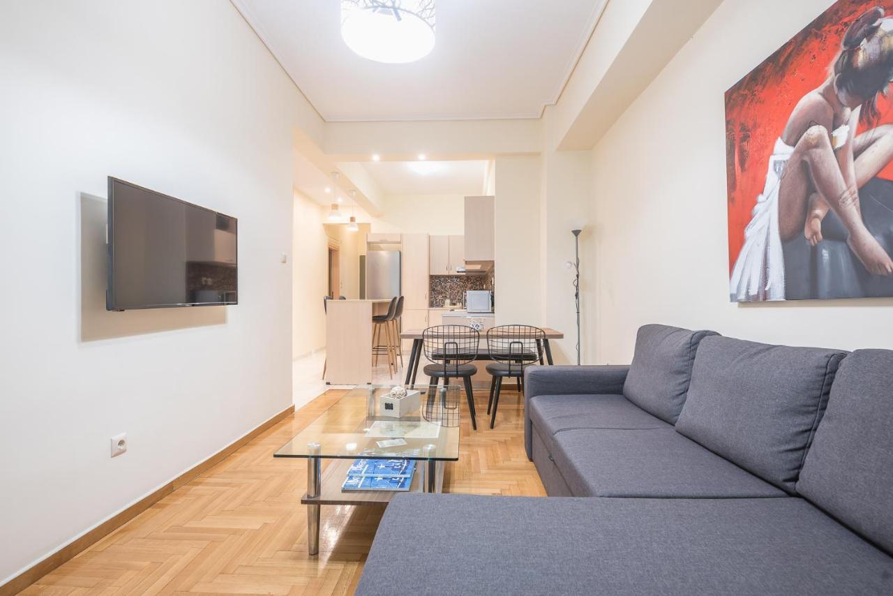 Elegant Home In Quiet Street By Cloudkeys Ateny Zewnętrze zdjęcie