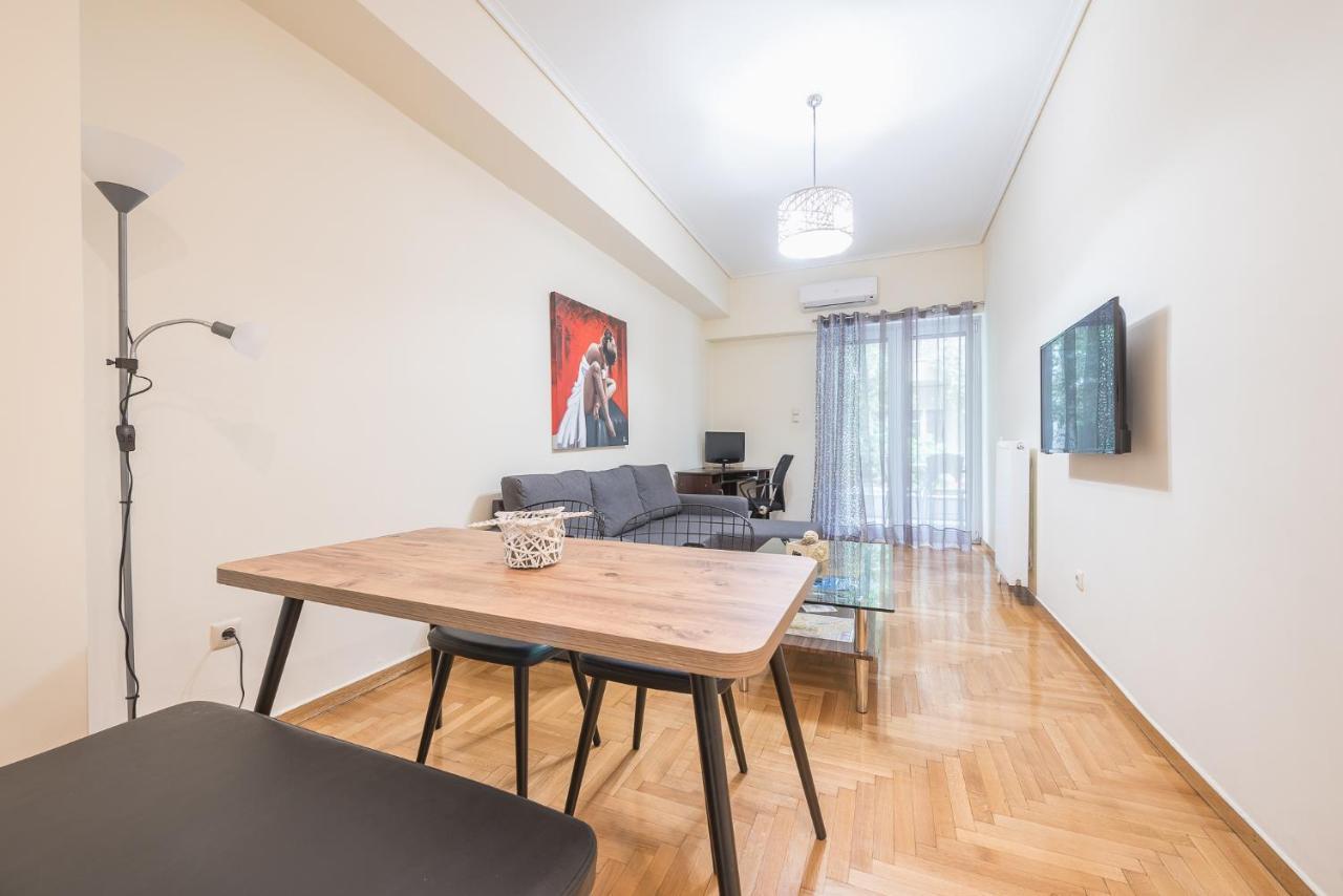 Elegant Home In Quiet Street By Cloudkeys Ateny Zewnętrze zdjęcie