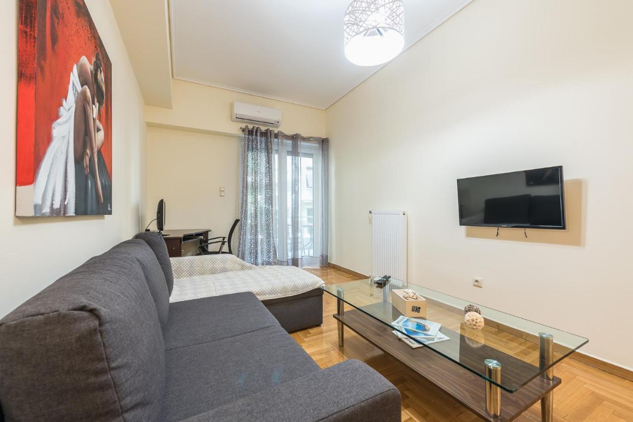 Elegant Home In Quiet Street By Cloudkeys Ateny Zewnętrze zdjęcie