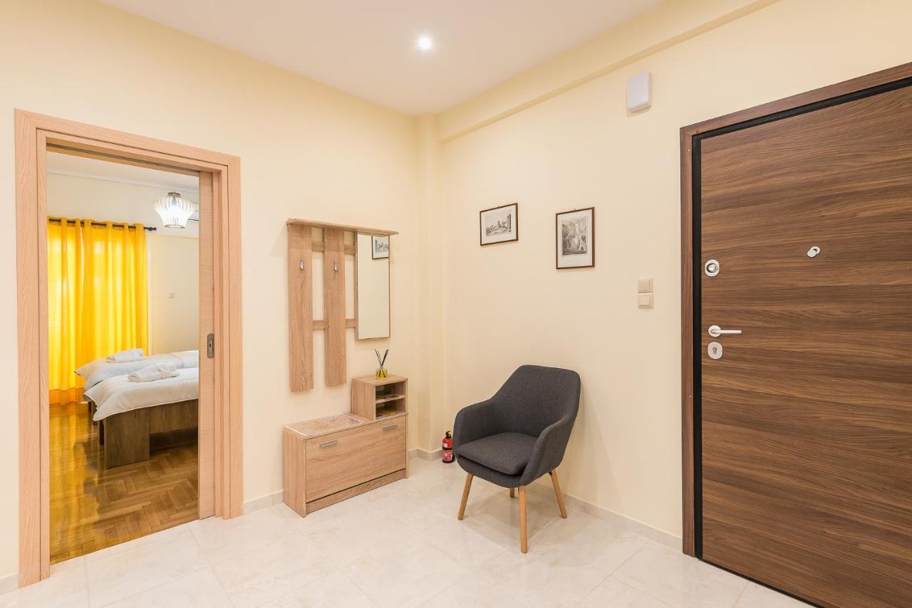 Elegant Home In Quiet Street By Cloudkeys Ateny Zewnętrze zdjęcie